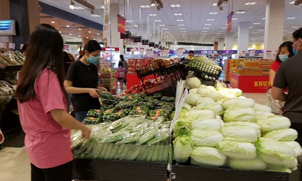 Giá thực phẩm hôm nay 19/9: Rau xanh tăng giá