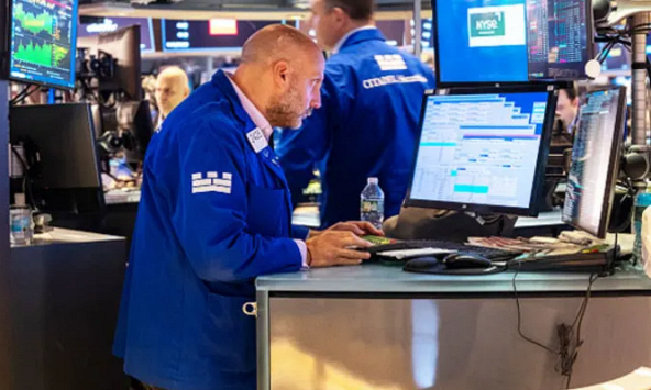 Phố Wall ít thay đổi chờ cuộc họp của Fed, thị trường châu Á biến động