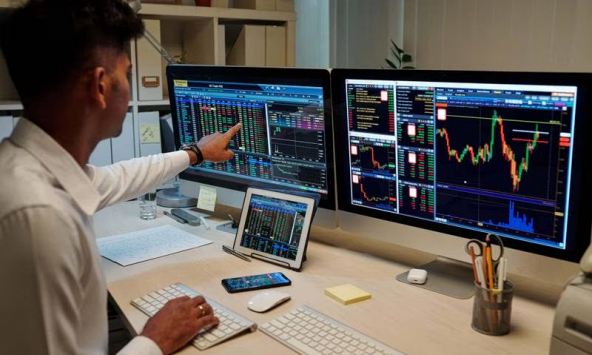  9 lời khuyên để điều hướng thế giới đầu tư