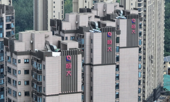 Evergrande khó thoát khỏi khủng hoảng ở đơn vị quản lý tài sản