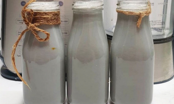 Món ngon mỗi ngày: Cách làm sữa gạo lứt đen béo thơm, tốt cho sức khỏe