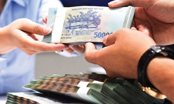 Lãi suất tiền gửi và cho vay dần rút ngắn khoảng cách