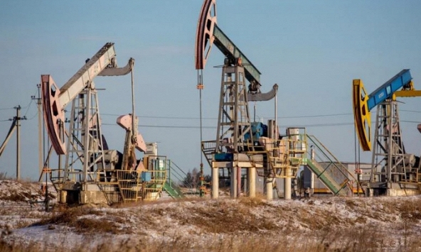 Giá xăng dầu hôm nay 22/9: Lo ngại nguồn cung, dầu thô tiếp tục giảm