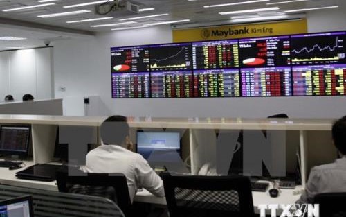 Nguyên nhân nào kích hoạt đà bán tháo cổ phiếu?