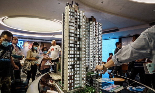 Lãi suất đạt đỉnh, giá nhà ở Hồng Kông đảo chiều