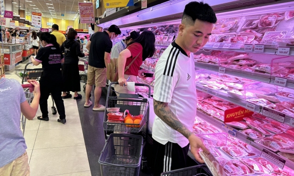 Thực phẩm hôm nay 26/9: Rau, thịt, cá 'leo thang' theo giá xăng