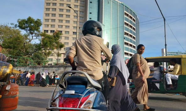 Ấn Độ đang tìm cách giành chỗ đứng trước Trung Quốc như thế nào?