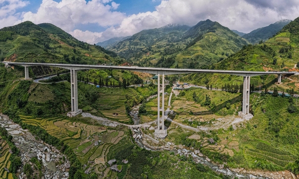 Ngắm cầu cạn cao nhất Việt Nam ở Sa Pa sau khi hoàn thành