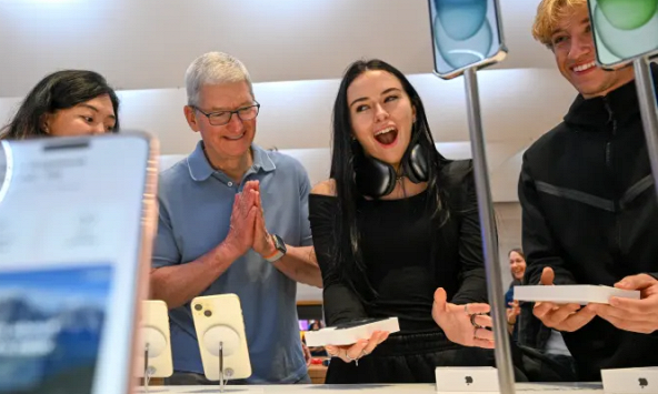 Apple sẽ tung bản cập nhật giải quyết lỗi iPhone 15 Pro quá nóng