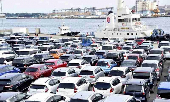 Nhật Bản ngừng bán ô tô đã qua sử dụng sang Nga