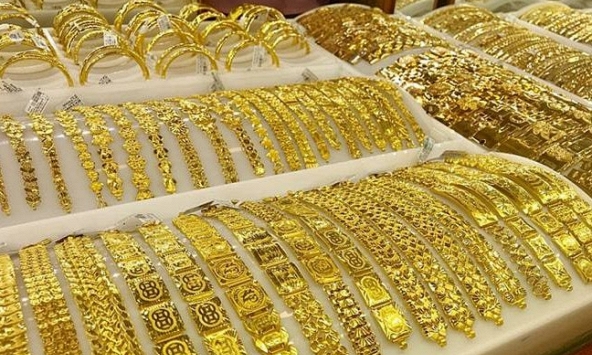 Giá vàng hôm nay 3/10: Kim loại quý xuống mức thấp nhất 10 tháng