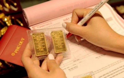 Giá vàng hôm nay 4/10: Chững lại do đồng USD đạt đỉnh 10 tháng