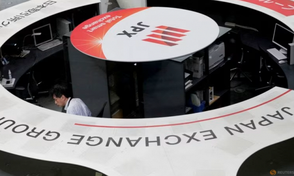 Nhà đầu tư nước ngoài bán tháo cổ phiếu Nhật Bản trước lo ngại lãi suất Mỹ