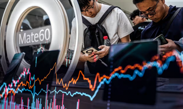 Cổ phiếu các hãng thiết bị chip Trung Quốc chứng kiến doanh thu tăng vọt