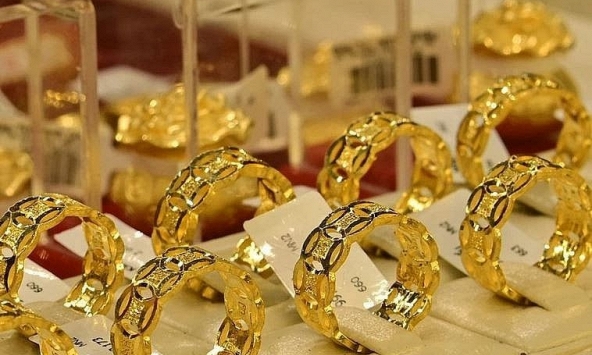 Giá vàng hôm nay 6/10: Đảo chiều tăng nhẹ