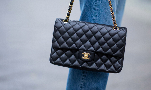 Chanel tăng giá sản phẩm do lo ngại biến động tỷ giá