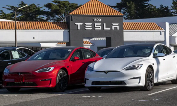 Tesla giảm giá một số mẫu xe ở Mỹ lần thứ 7 trong năm nay