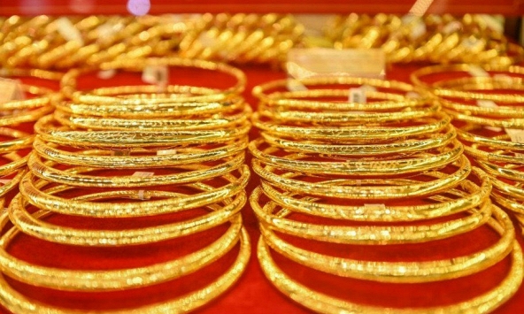Giá vàng hôm nay 7/10: Trong nước tiếp đà tăng