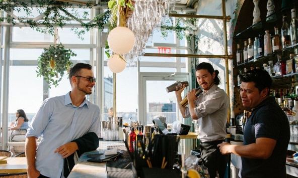 Thị trường khách sạn ở New York sôi động trở lại