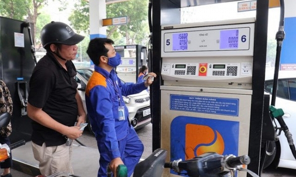 Đề xuất điều chỉnh giá xăng dầu vào thứ Năm hằng tuần