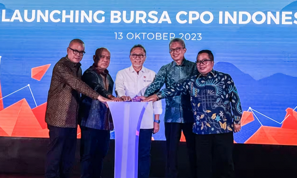 Indonesia ra mắt sàn giao dịch dầu cọ cạnh tranh với Malaysia