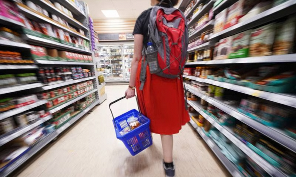 Tỷ lệ lạm phát ở Anh được giữ ở mức 6,7% trong tháng 9