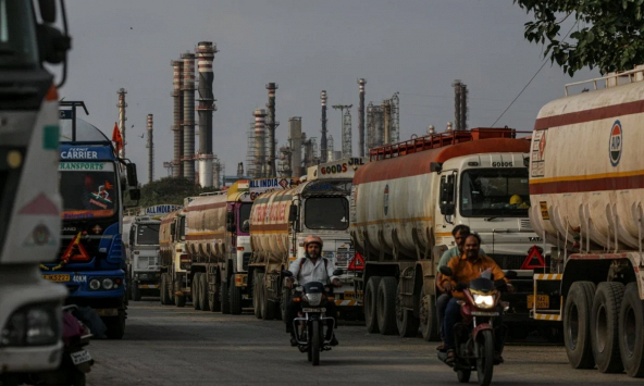 Châu Á lo ngại về nguồn cung dầu khi xung đột Israel - Hamas lan rộng sang Trung Đông