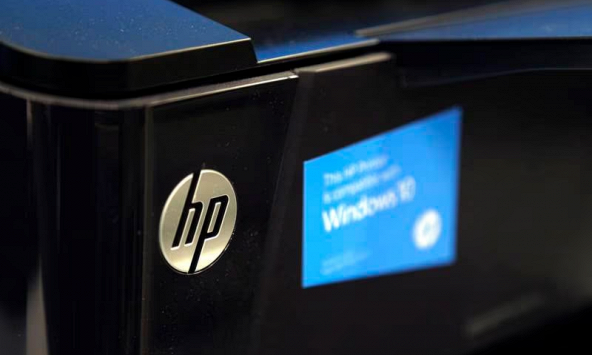 AI dự kiến sẽ thúc đẩy sự phục hồi mạnh mẽ của thị trường PC toàn cầu vào năm 2024