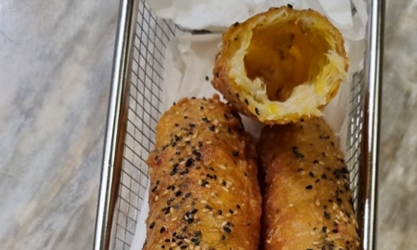 Món ngon mỗi ngày: Cách chiên bánh chuối không sử dụng bột nở, bánh vẫn căng phồng rỗng ruột