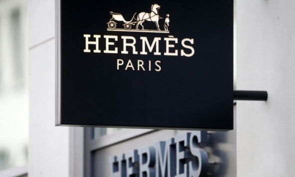Doanh số tăng mạnh, Hermes đi ngược xu hướng giảm mua sắm hàng xa xỉ