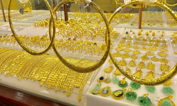 Giá vàng hôm nay 31/10: Đột ngột giảm mạnh