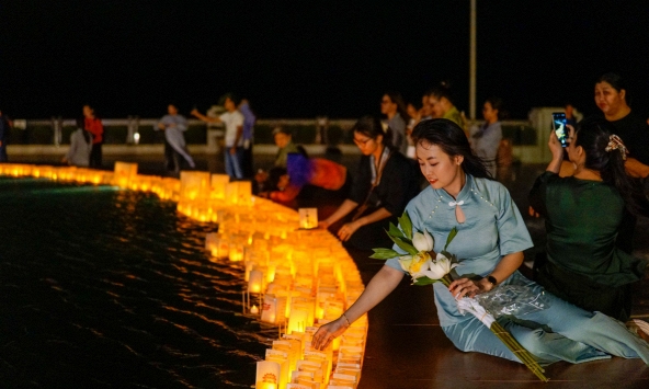 Lên núi Bà Đen dâng đăng dịp Lễ Vía Quán Thế Âm xuất gia