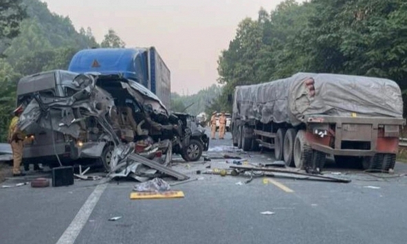 Tai nạn giao thông nghiêm trọng ở Lạng Sơn, 5 người tử vong