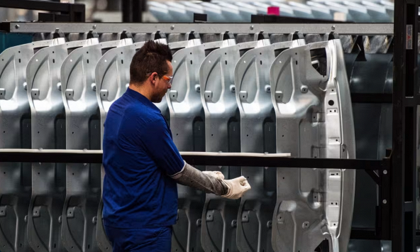 Tỷ lệ thất nghiệp tại Eurozone tăng từ mức thấp kỷ lục lên 6,5%