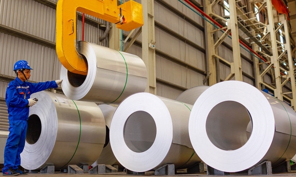 PMI tháng 10 giảm nhẹ, tiếp tục dưới ngưỡng trung bình