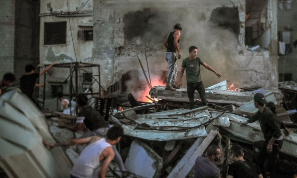 Thường dân bị mắc kẹt ở Gaza đang cạn kiệt lương thực, nhiên liệu và hy vọng