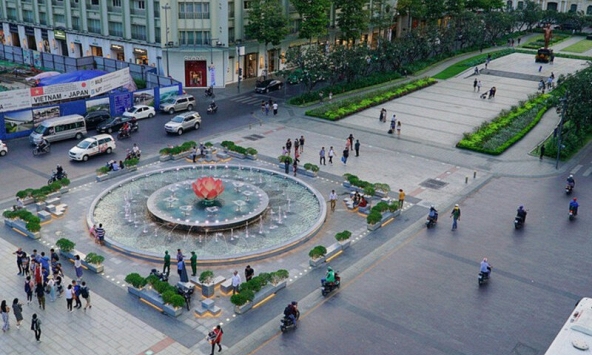 Đề xuất thí điểm kinh doanh trên đường Nguyễn Huệ