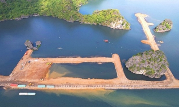 Kiểm tra phản ánh dự án quây núi đá Vịnh Hạ Long làm 'hòn non bộ'