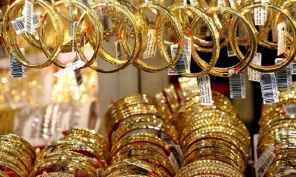 Giá vàng hôm nay 6/8: Vàng hạ nhiệt vì USD tăng