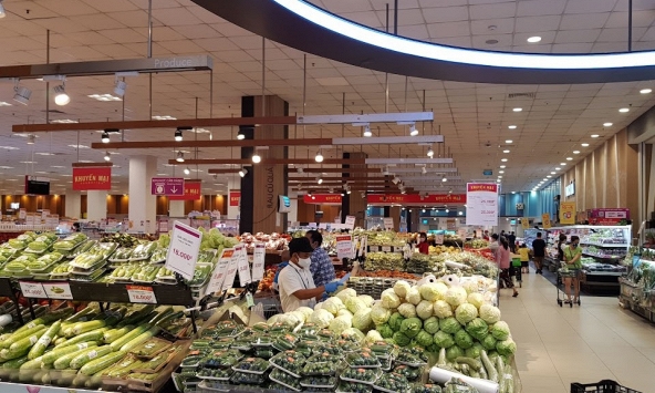 Nguồn cung dồi dào, giá rau xanh giảm mạnh