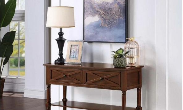 Điểm thêm không gian sang trọng với bàn trang trí phòng khách