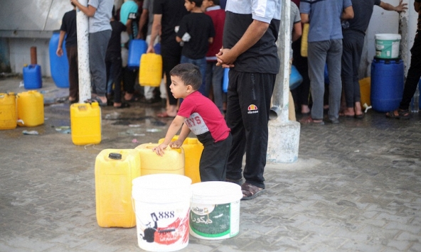 Người dân Gaza chật vật tìm nước sạch