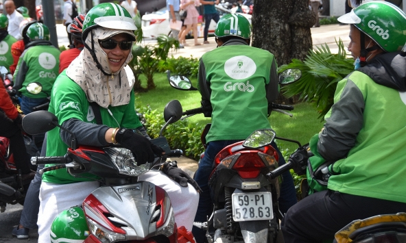 Thông tin mới nhất về 'phụ phí nắng nóng' của Grab