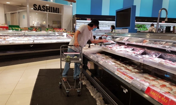 Thực phẩm hôm nay 13/11: Cá, tôm khô tăng giá