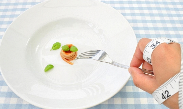Bạn đã sai khi tưởng rằng 'nhịn ăn sẽ giảm cân'