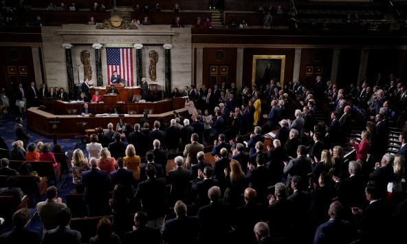 Hạ viện Mỹ thông qua dự luật ngăn chính phủ đóng cửa, chờ Thượng viện