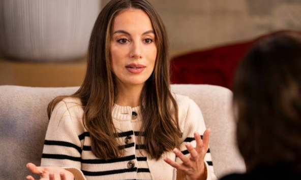 Mira Murati, CEO tạm thời của OpenAI là ai?