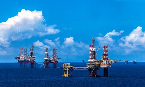 Giá xăng dầu hôm nay 20/11: Dầu thô tăng nhẹ