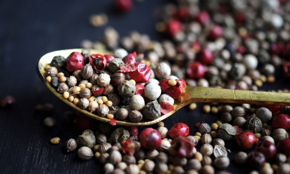 Giá tiêu hôm nay 10/10: Thị trường trong nước đi ngang