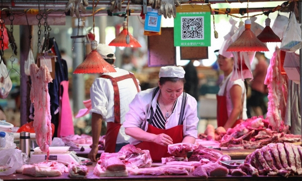 Trung Quốc lại chuẩn bị mua thịt heo dữ trữ để đẩy giá